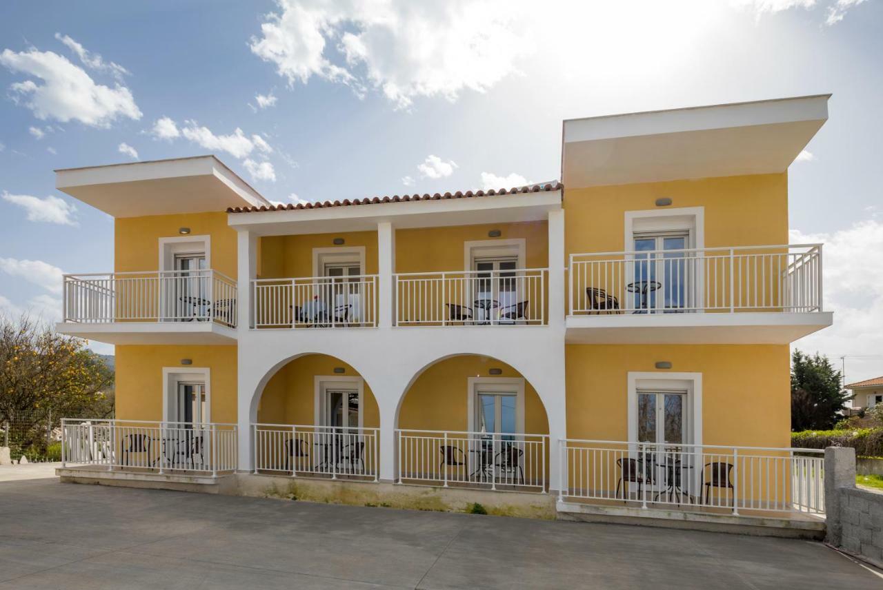 Morfeas Zante Apartments Екстер'єр фото